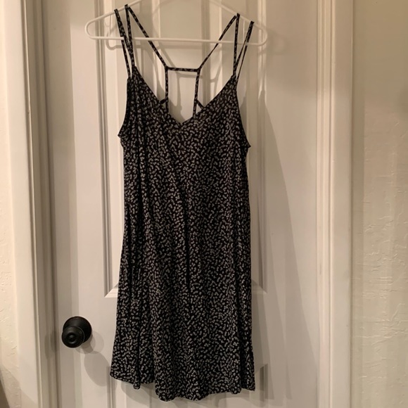 Abercrombie & Fitch Dresses & Skirts - Abercrombie & Fitch floral slip dress